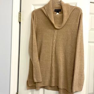 Beautiful Dana Buchman oatmeal colored turtle neck sweater